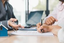 【2026年最新】引受基準緩和型保険の各社比較！持病があっても入れる医療・死亡保険と選び方