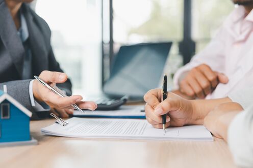 【2026年最新】引受基準緩和型保険の各社比較！持病があっても入れる医療・死亡保険と選び方
