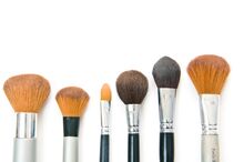 メイクブラシクリーナー