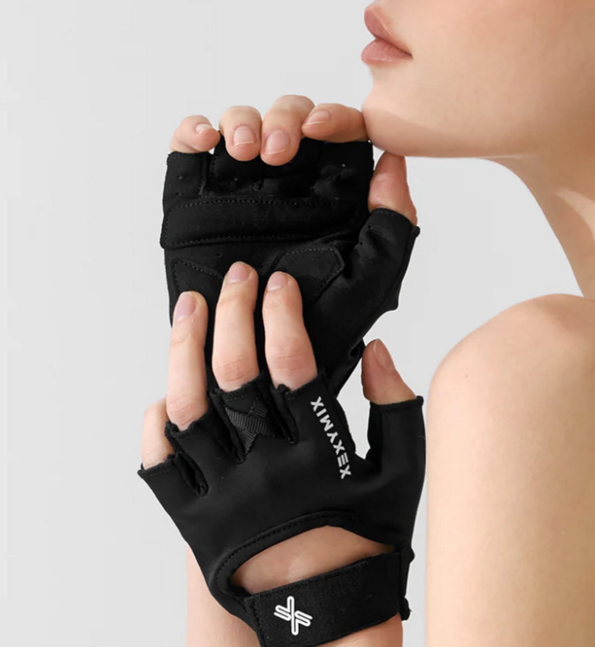 カットアウト トレーニング グローブ
