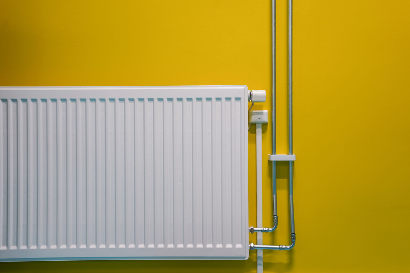 パネルヒーターのおすすめ人気商品！足元用からリビング用まで。電気代についても解説の画像