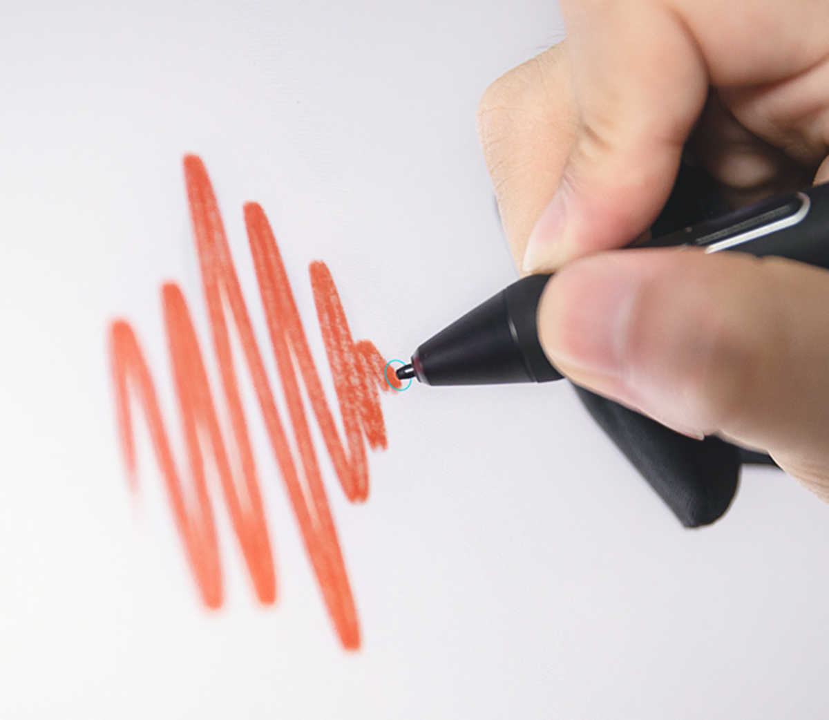 【解像度】フルHDと4Kの違いは画質の細かさと作業領域