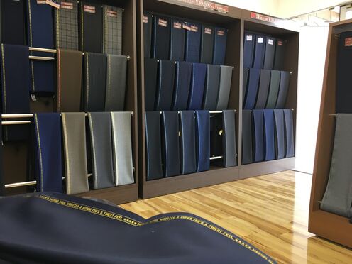 オーダースーツ店